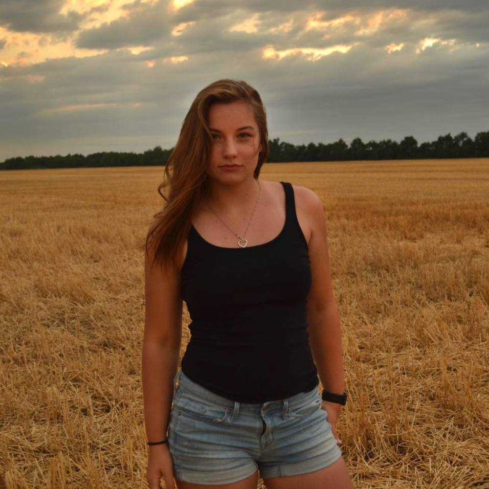 Meet your Posher, Jillian